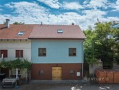 Prodej rodinného domu s vinným sklepem a vinohradem, Drnholec, cena 6490000 CZK / objekt, nabízí 
