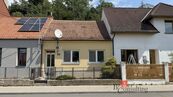 Prodej RD 2+1 se zahradou, garáží, dílnou a parkováním, cena 8197570 CZK / objekt, nabízí 