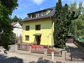 Nadstandardní třípodlažní rodinný dům s garáží, posilovnou a saunou, Brno - Kohoutovice, cena 23350000 CZK / objekt, nabízí PATREAL s. r. o.