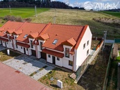 LUXUSNÍ NOVOSTAVBA V BŘEZINĚ - 59350,- Kč/M2, cena 13300000 CZK / objekt, nabízí 