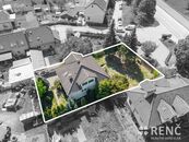 Prodej samostatně stojícího třípodlažního rodinného domu 4+1 se zahradou a velkou garáží 65 m2 v Pře, cena 10450000 CZK / objekt, nabízí 