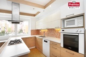 Dům 5+1 na pronájem, cena 25000 CZK / objekt / měsíc, nabízí 