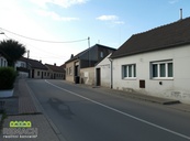 Rodinný dům v Nemoticích - rekonstrukce nebo nový začátek, cena 1199900 CZK / objekt, nabízí 