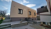 Pronájem, Rodinný dům, Znojmo, cena 22500 CZK / objekt / měsíc, nabízí 
