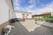 Prodej, RD /2 x apartmán 2+kk, Přítluky, 2 terasy, zahrada, Novomlýnská přehrada, Pálava, CP:466m2, cena 5550000 CZK / objekt, nabízí 