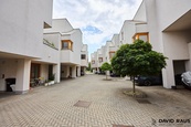 VILADŮM CHRLICE, Ernsta Máchy, Brno-Chrlice, cena 16900000 CZK / objekt, nabízí 