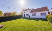 Prodej rodinného domu s potenciálem a garáží (44 m2), Kučerov u Vyškova, cena cena v RK, nabízí 